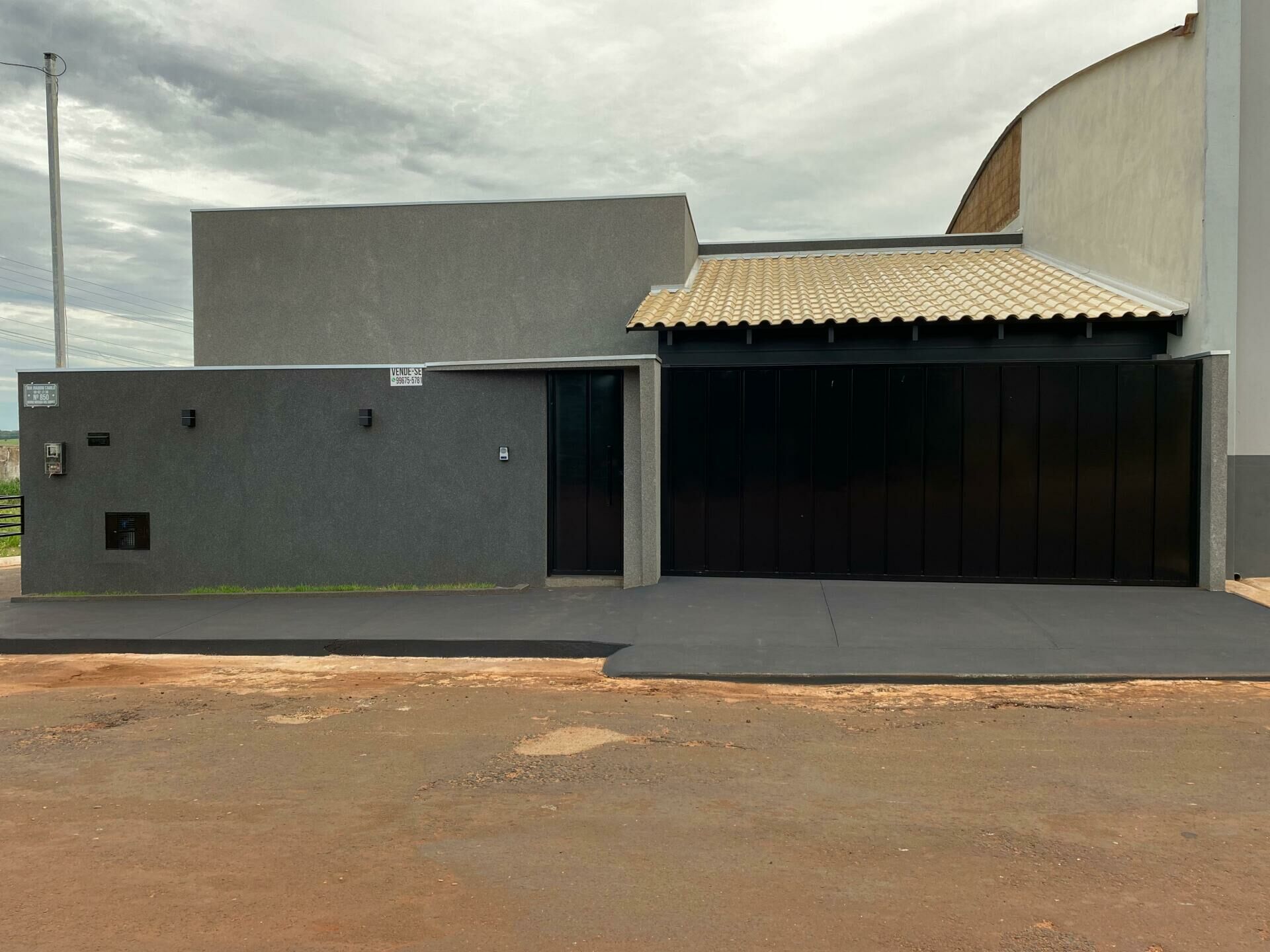 Imagem do VENDA - CASA NO SETOR JUNQUEIROZ